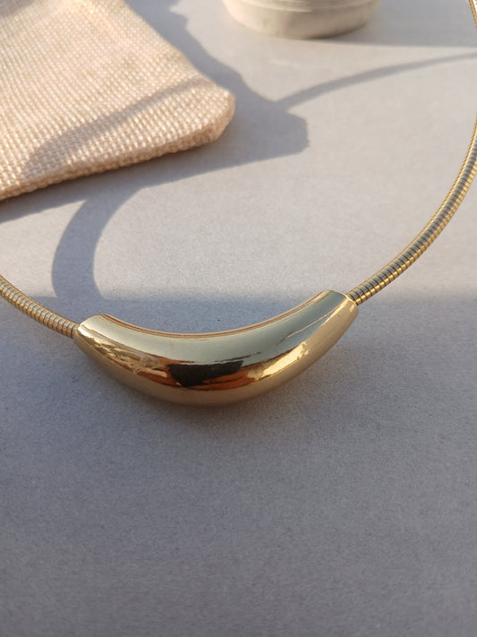 gold choker necklace or rigid collar necklace(Anti Tarnish)
