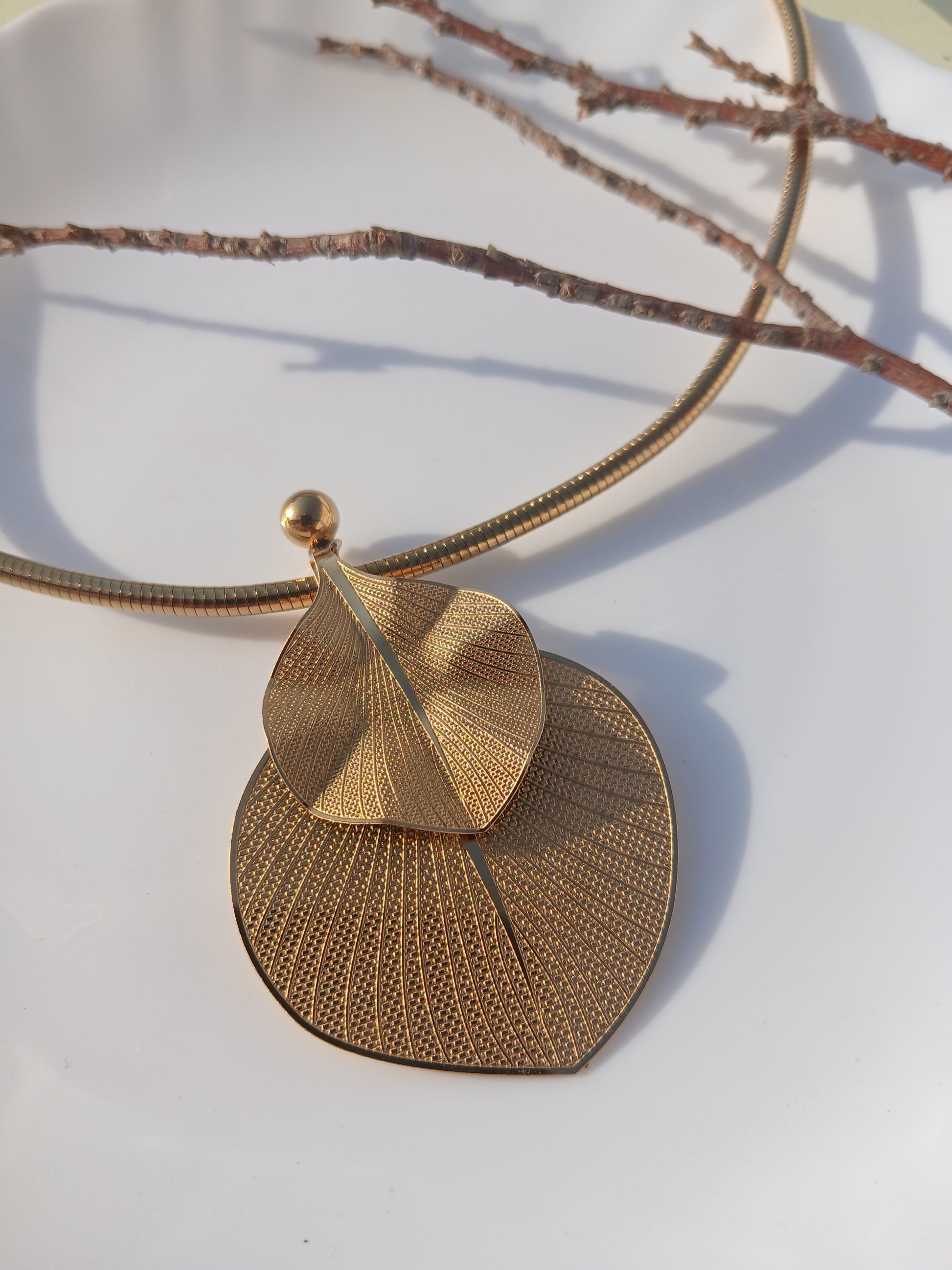 Gold Leaf Pendant Necklace ( Anti Tarnish)