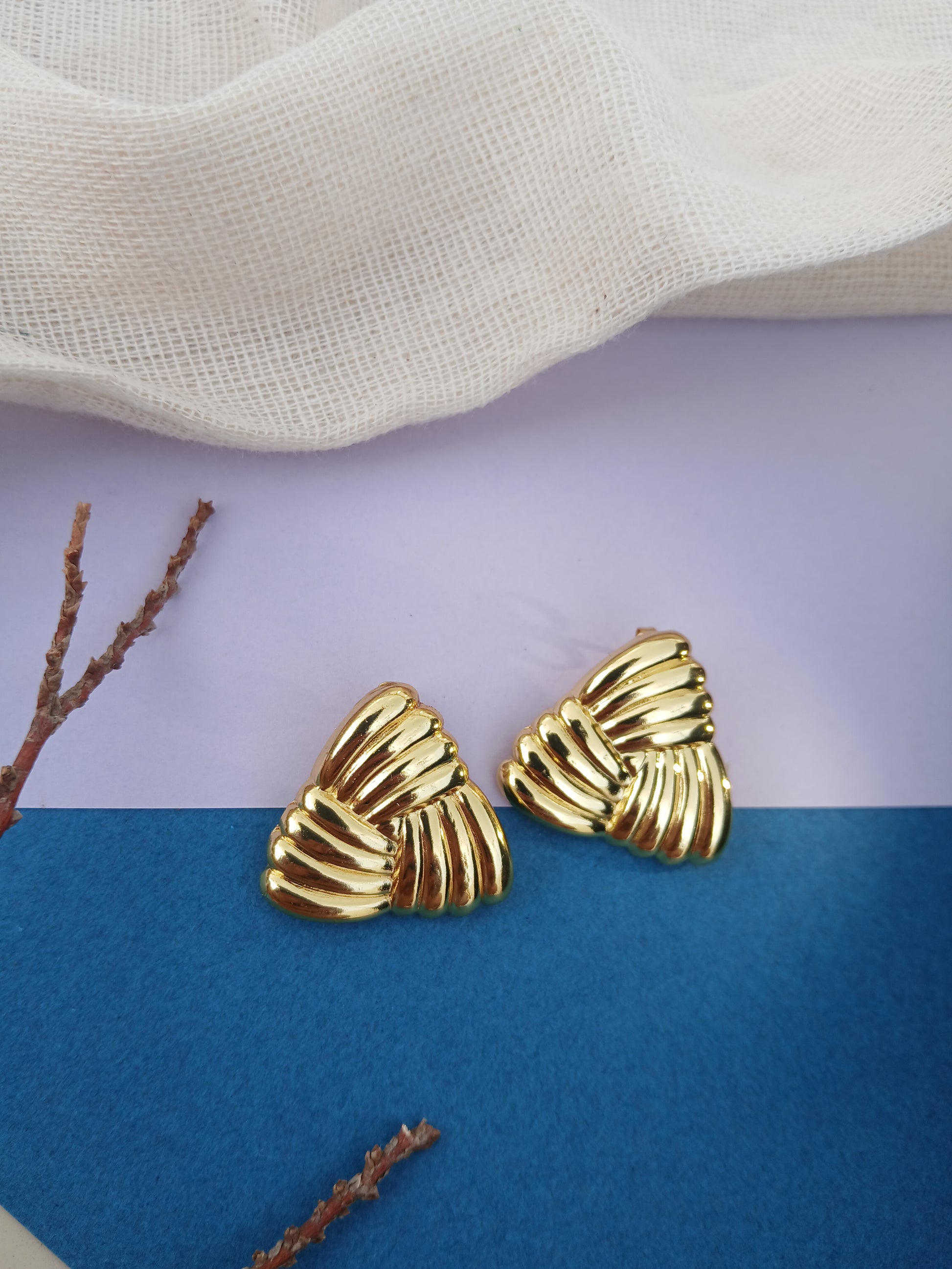 vintage clip-on earrings  (Anti Tarnish)
