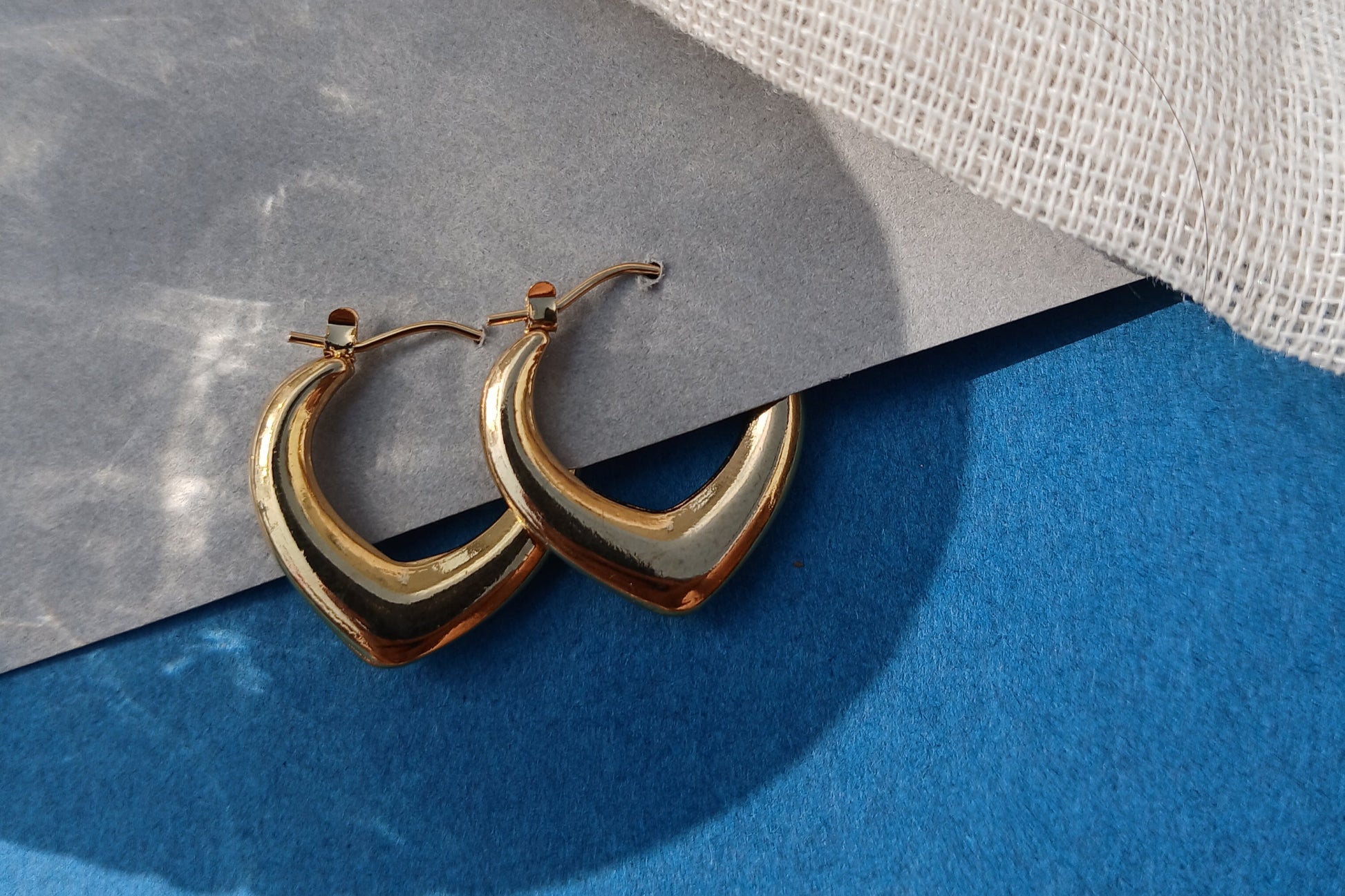 Heart shape earrings (Anti Tarnish)