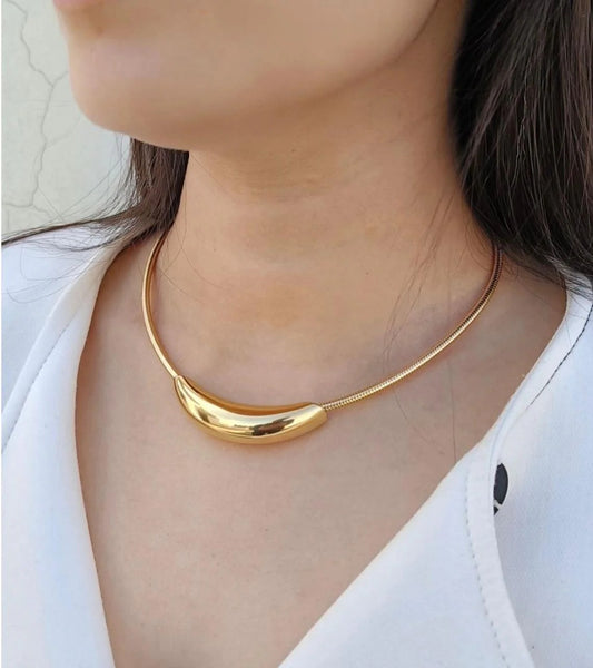 gold choker necklace or rigid collar necklace(Anti Tarnish)